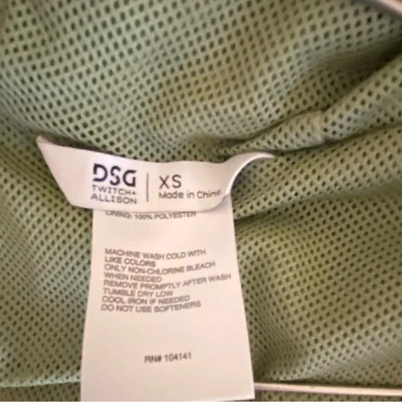 NWOT DSG Sage Green Hooded Twitch Cropped Utility Jacket XS - Picture 8 of 11